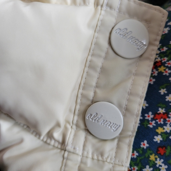 Retro Y2K Old Navy Down Colorblock Puffer Vest, Neck 21-1/2 - Picture 7 of 16